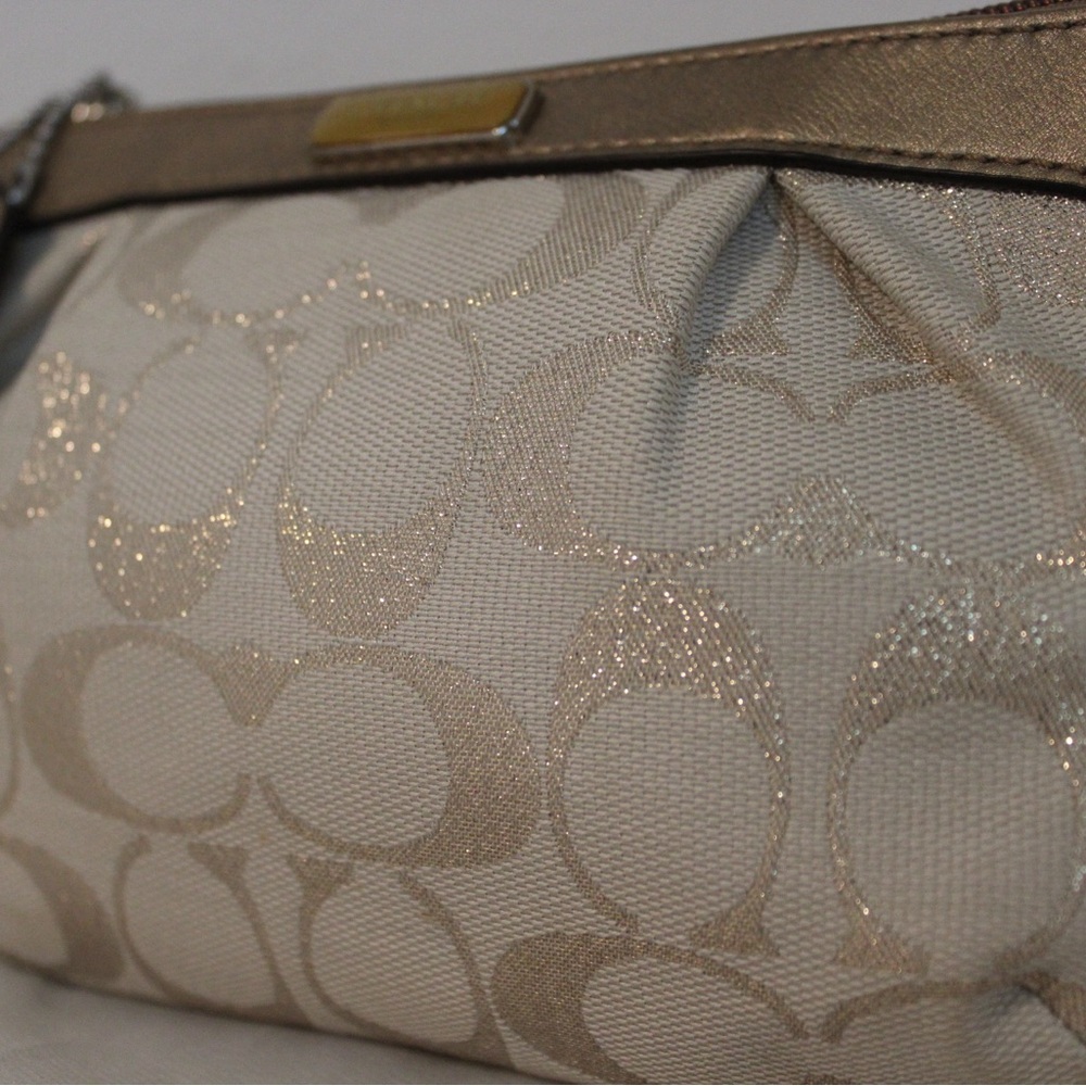 Cream Coach Wristlet with Coach Tag - Picture 2 of 6